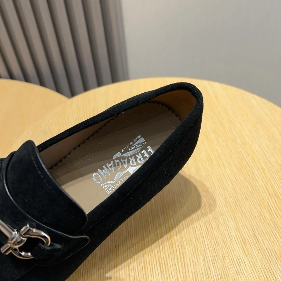 Factory P620💰🔥《Ferragamo》👏Latest•High-end top brand luxury~purchasing agent, top~quality. New fashionable business men's shoes🔜The uppers are made of original cashmere cowhide➕cowhide·lining, with fine workmanship. The original stylish and soft combination wear-resistant and non-slip outsole is light and comfortable on the feet. The real thing looks better in real life. Size: 38/44